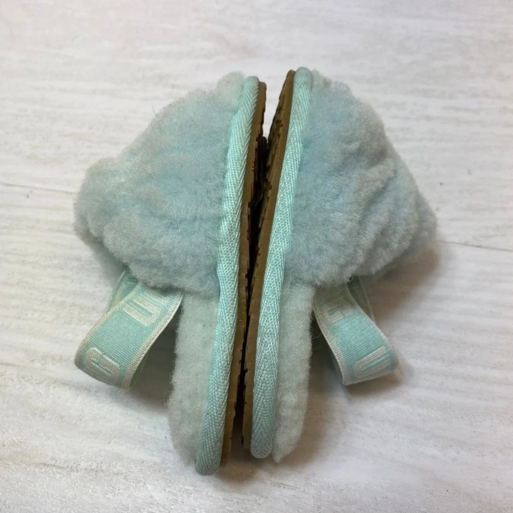 UGG Baby Girls Size 6 Fluff Yeah Slide Slipper Light Blue Sheepskin Backstrap